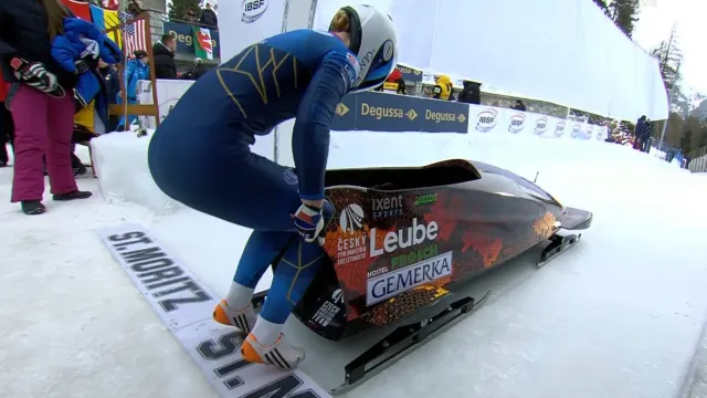 Tajcnárová poprvé v monobobu postoupila do druhého kola