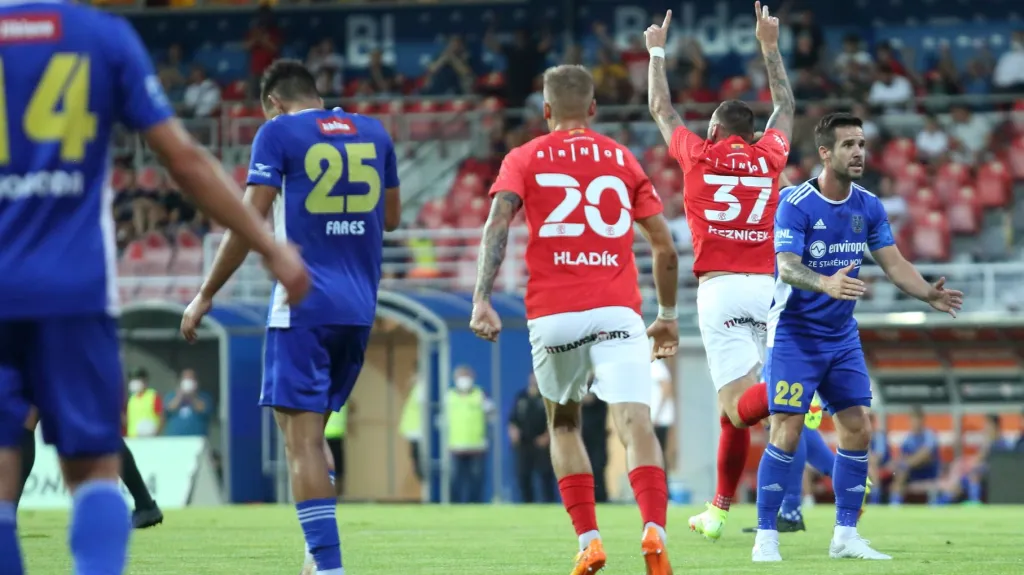 Jakub Řezníček slaví gól proti Jihlavě