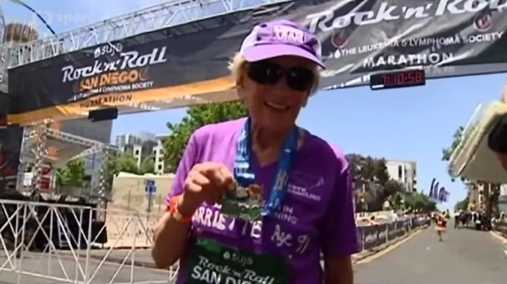 91letá Američanka zaběhla maraton