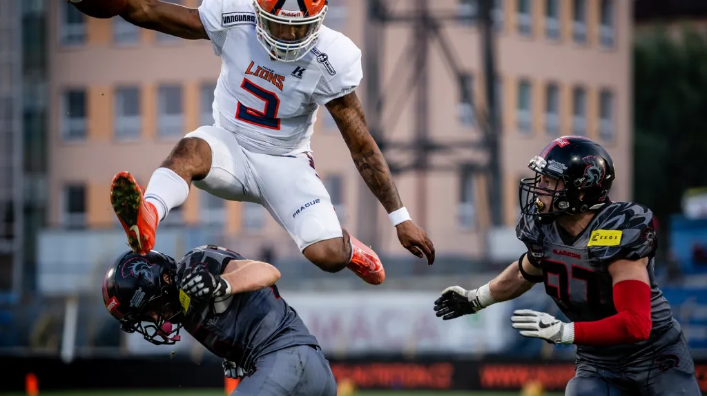 Domácí sezona amerického fotbalu startuje