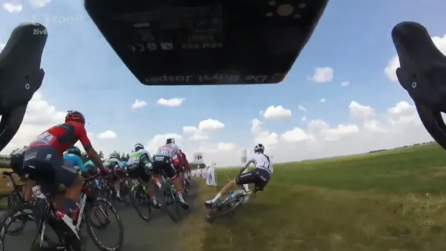 1. etapa Tour očima jezdců včetně Froomova pádu