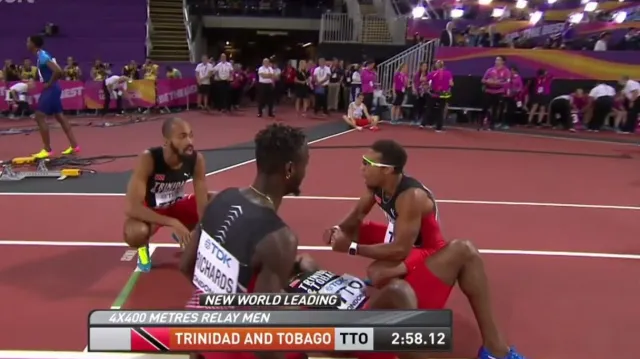 Finále mužů v běhu na 4x400 metrů