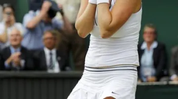Petra Kvitová se raduje z vítězství ve Wimbledonu