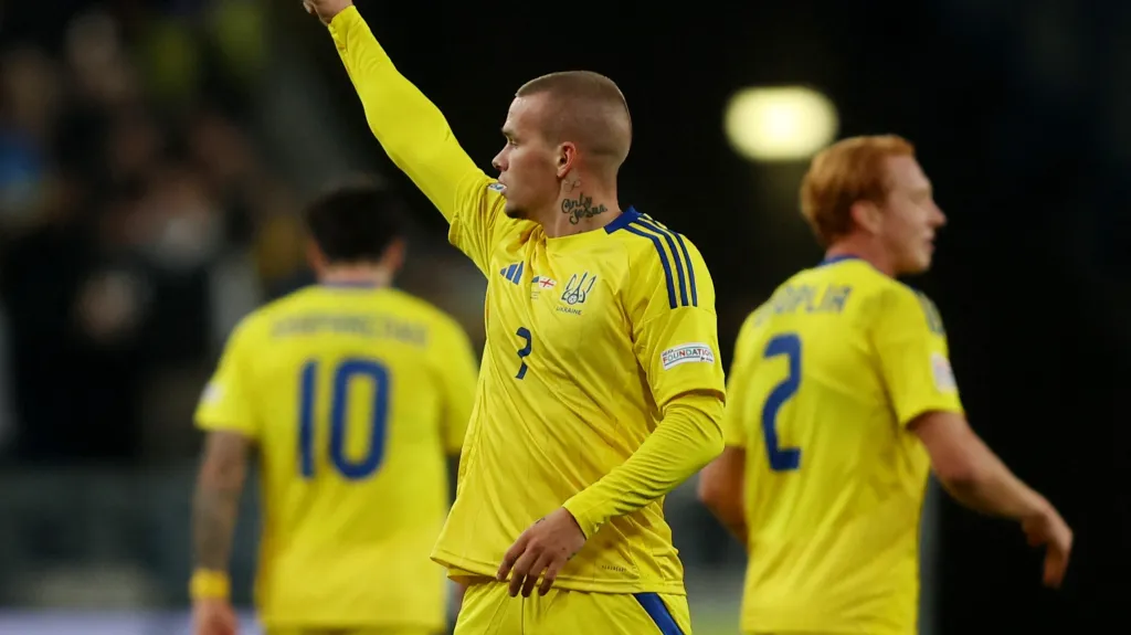 Ukrajinec Mychajlo Mudryk se raduje z gólu v Lize národů