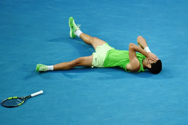 Alcaraz nebude obhajovat titul na Roland Garros, zradilo ho zraněné zápěstí