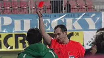 Kinclovo vyloučení v zápase Bohemians - Slavia