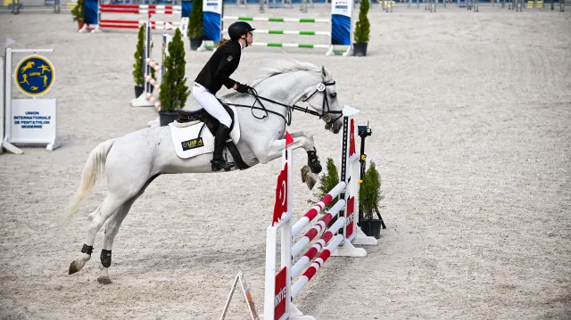 Pětibojařka Křenková ve finále SP v Ankaře postoupila do sobotního finále