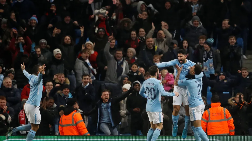 Slavící fotbalisté Manchesteru City