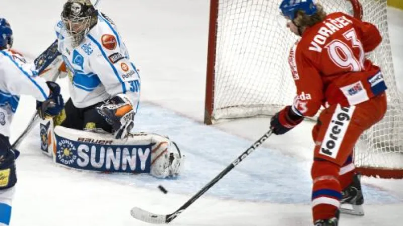 Jakub Voráček dává svůj první reprezentační gól.