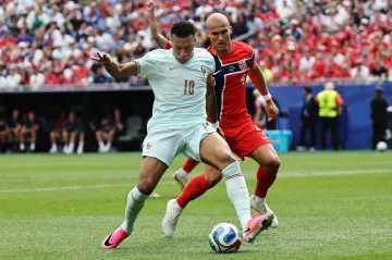 Kylian Mbappé z Francie v akci proti Norsku