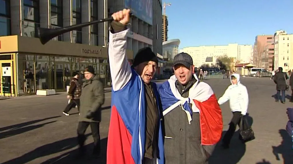 Fanoušci v ulicích Moskvy