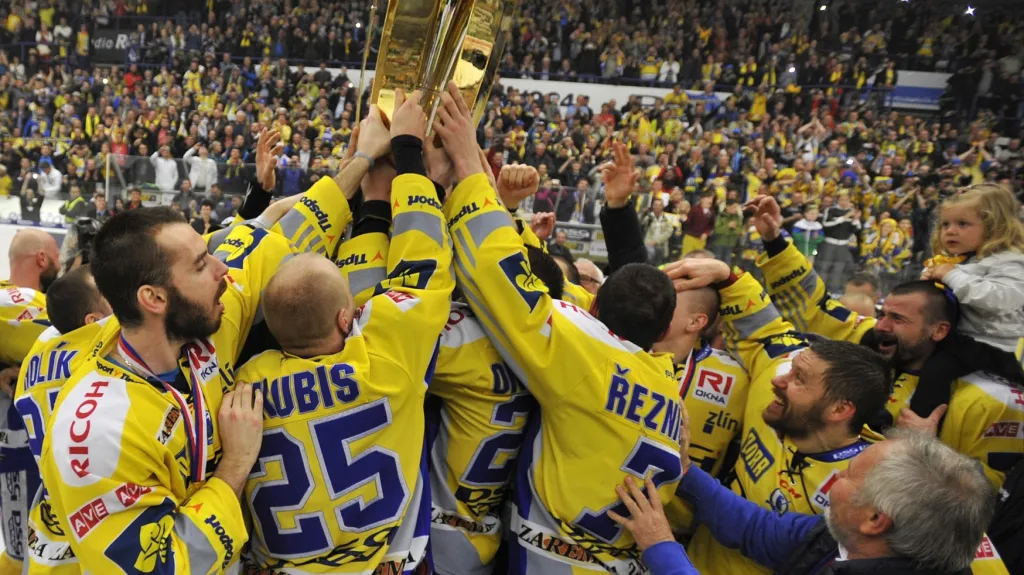 Hokejisté Zlína slaví mistrovský titul