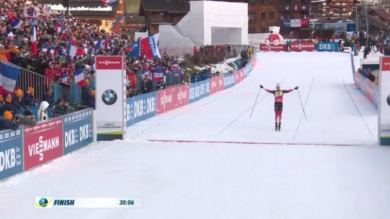 Sestřih stíhačky biatlonistů v Le Grand Bornand