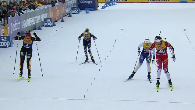 Finále sprintu volně v Toblachu s vítěznou Skistadovou