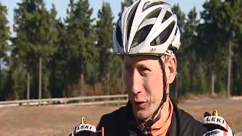 Bauer absolvoval přípravu na kolečkových lyžích