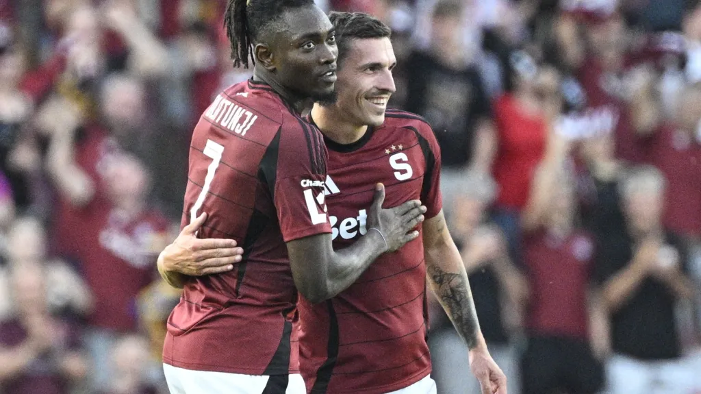 Olatunji s Pavelkou slaví branku