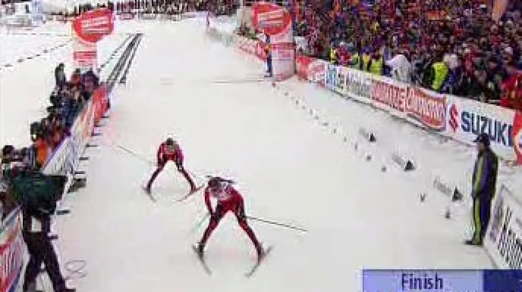 Biatlonisté v cíli