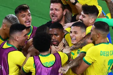 Slavící fotbalisté Brazílie