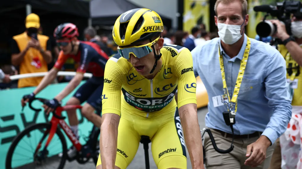 Jai Hindley v cíli šesté etapy