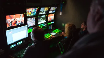 Útroby přenosového vozu ČT na MS v biatlonu