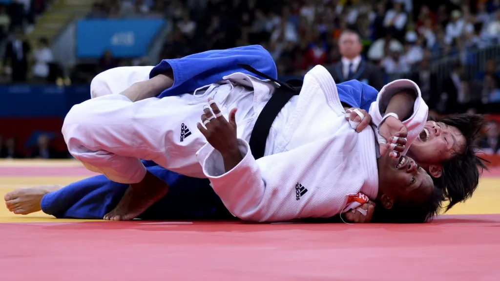 Kum Ae An (v modrém) ve finále OH