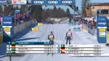 Finiš běhu na 20 km klasicky žen v Les Rousses
