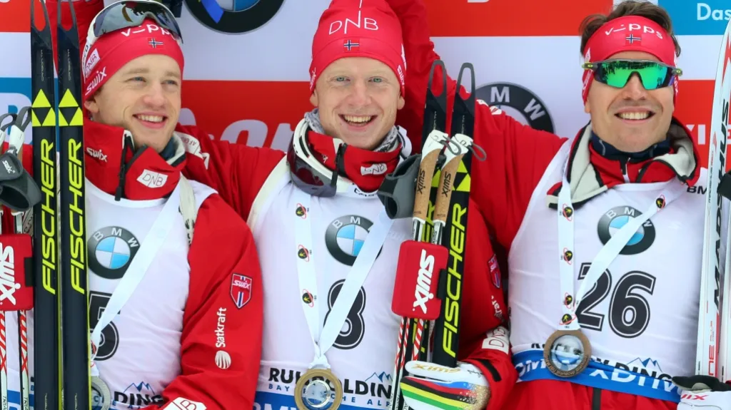 Norský triumf v Ruhpoldingu - bratři Böovi a Emil Hegle Svendsen