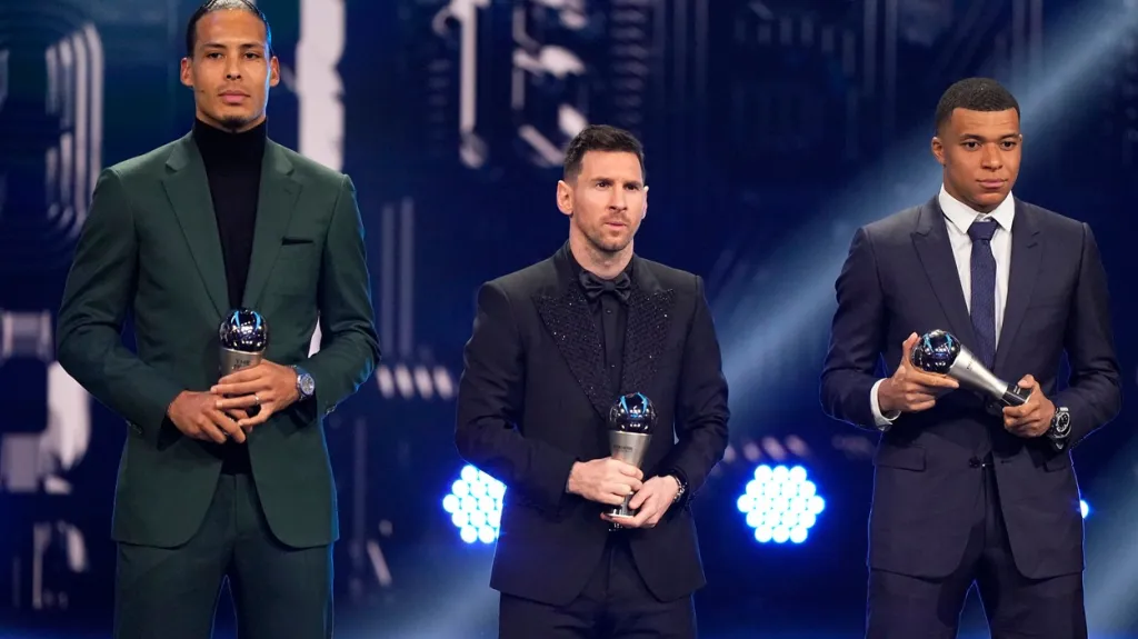 Virgil van Dijk, Lionel Messi a Kylian Mbappe 