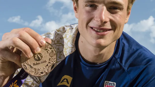 Záznam závodu cyklistů s hromadným startem