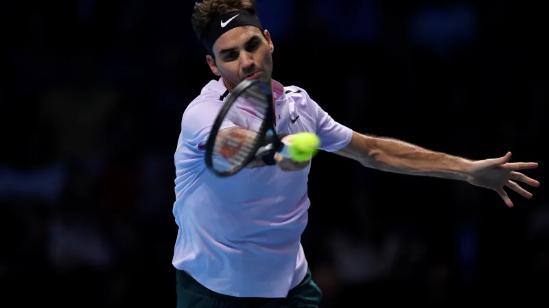 Federer porazil Zvereva a je v semifinále Turnaje mistrů