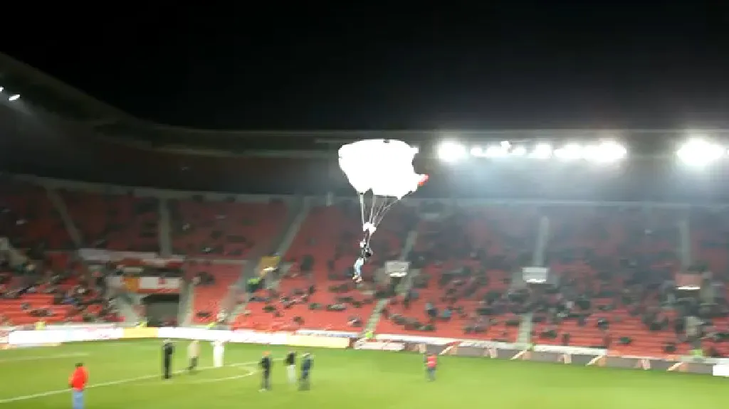 Parašutista v Edenu