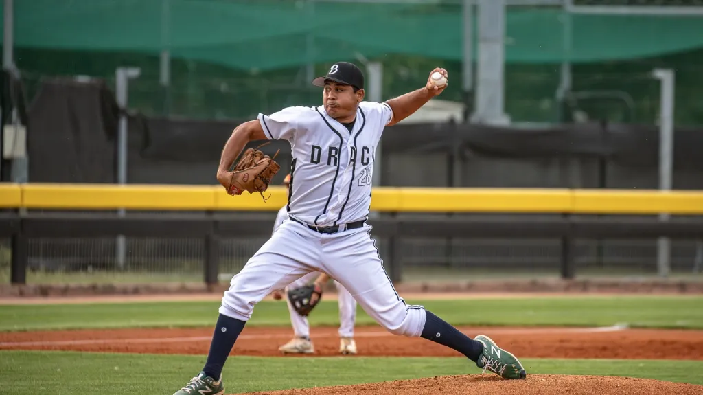 Nadhazovač brněnských Draků Jhenderson Hurtado