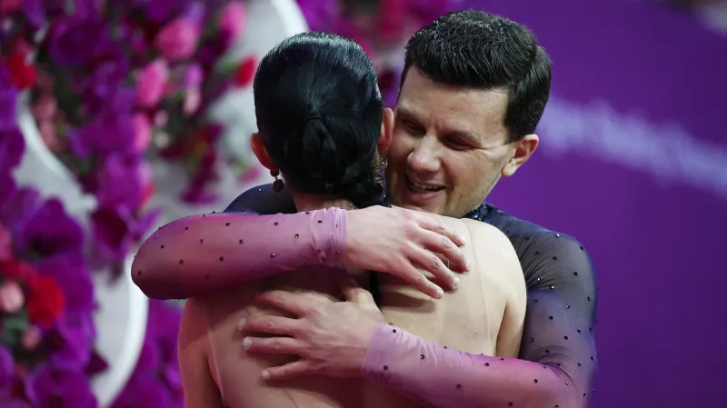 Vítězný volný tanec Charlene Guignardové a Marca Fabbriho