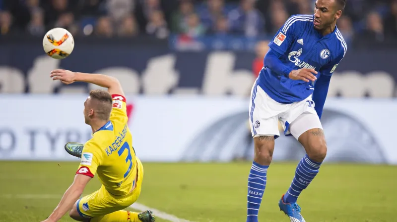 Pavel Kadeřábek (vlevo) v dresu Hoffenheimu