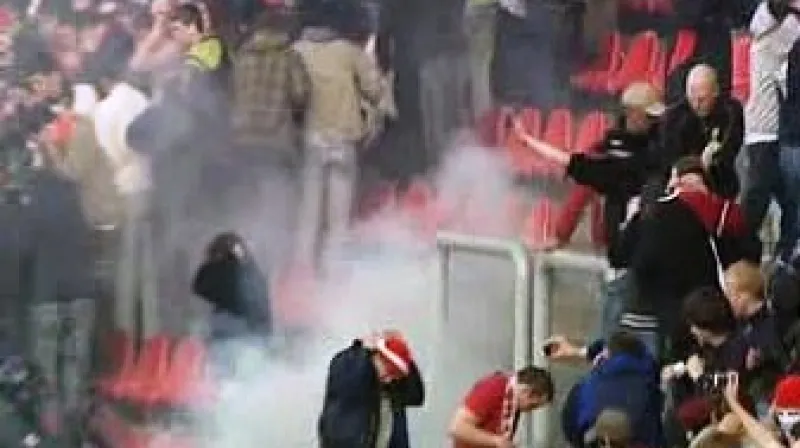 Výtržnosti na fotbalových stadionech - Strahov 2008