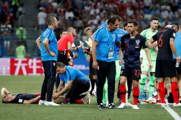 Chorvatští fotbalisté před prodloužením v zápase s Dánskem