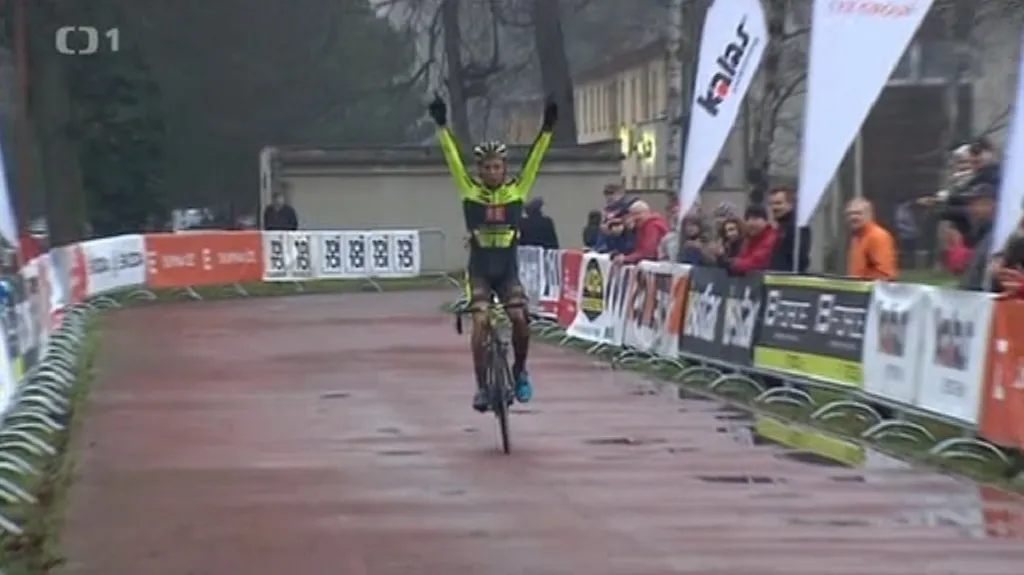 Blátivý Český pohár v Kolíně vyhrál cyklokrosař Skála