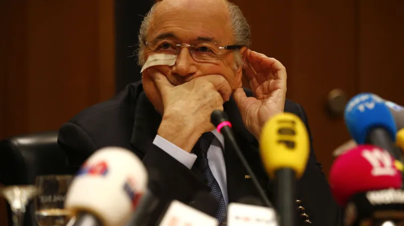 Blatter a Platini dostali osmiletý zákaz působení ve fotbale