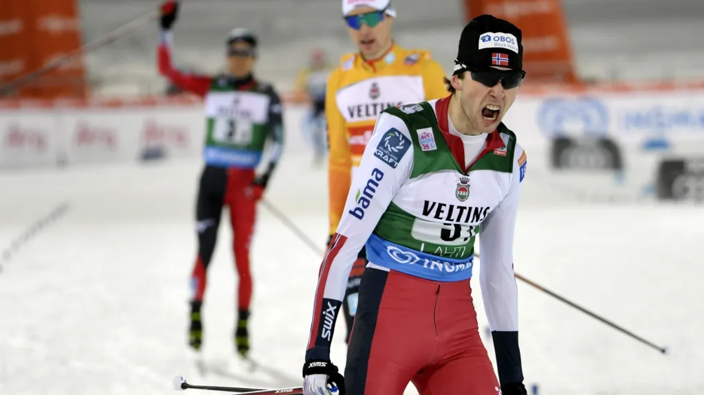 Jarl Magnus Riiber dovedl tým Norska k vítězství v Lahti
