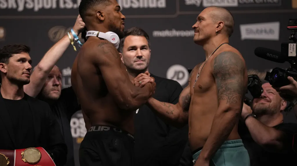 Anthony Joshua a Oleksandr Usyk