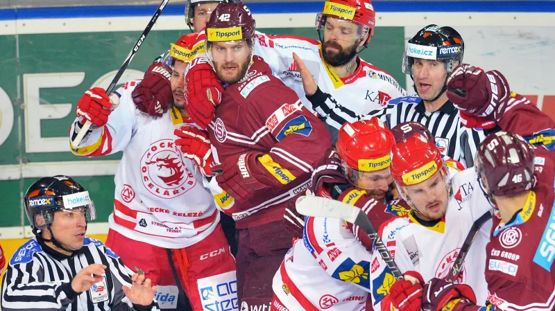 Sestřih 3. duelu Sparta Praha - Oceláři Třinec