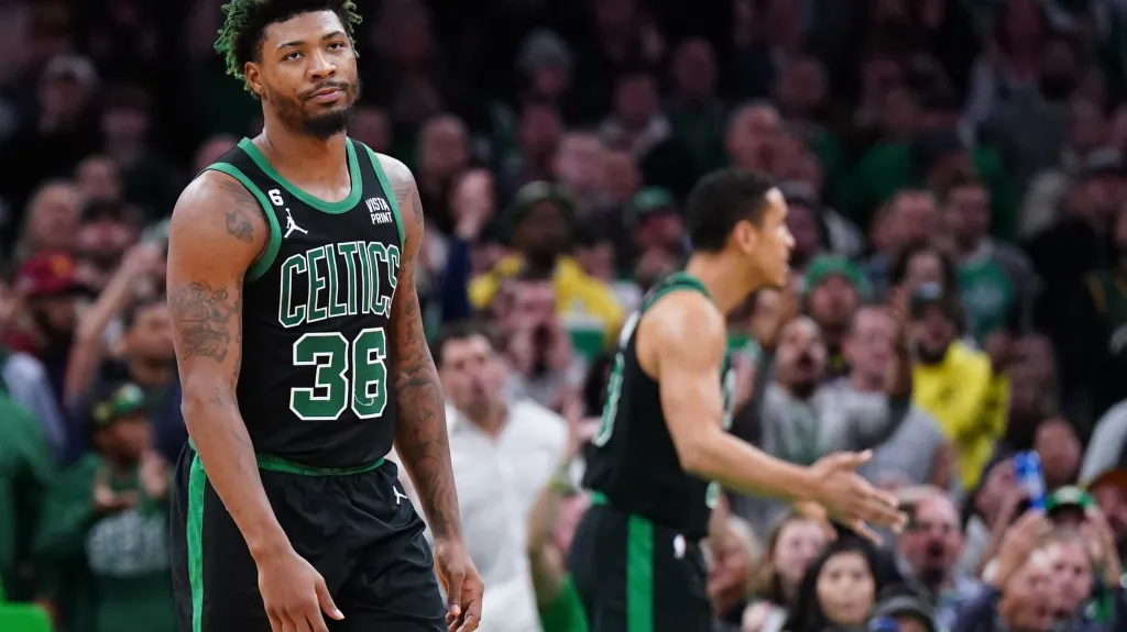 Zklamaný Marcus Smart z Bostonu po utkání NBA