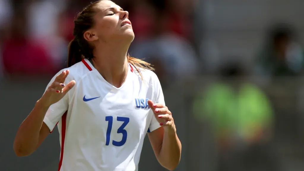 Zklamaná americká fotbalistka Alex Morganová