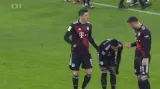 Bayern zvítězil v Augsburgu 1:0 a vede Bundesligu o čtyři body