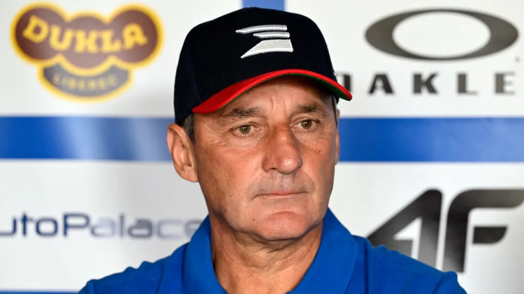 Trenér českých skokanů na lyžích Vasja Bajc