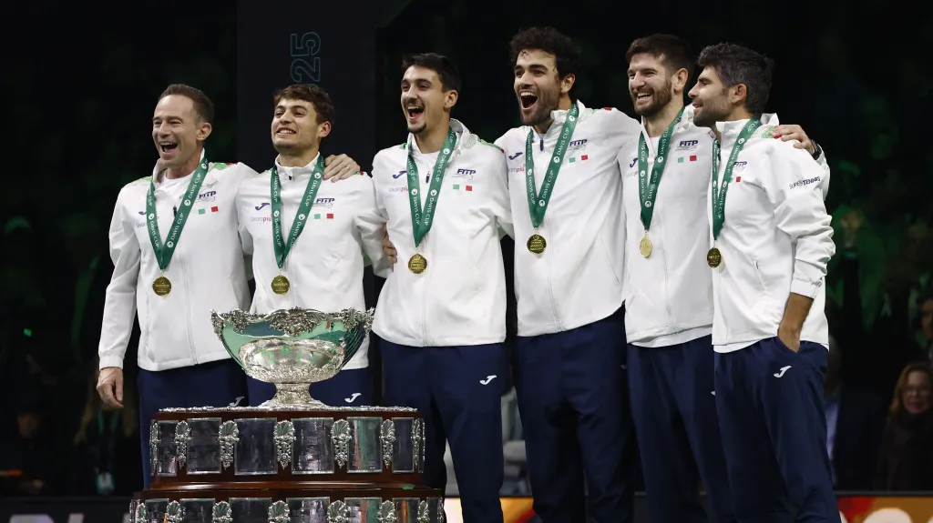 Italové slaví zisk Davisova poháru