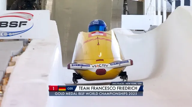 Jízdy medailových čtyřbobů mužů na MS