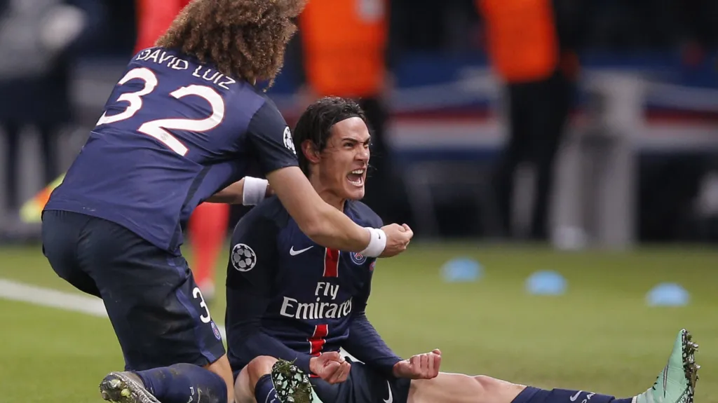 Slavící Edison Cavani z PSG
