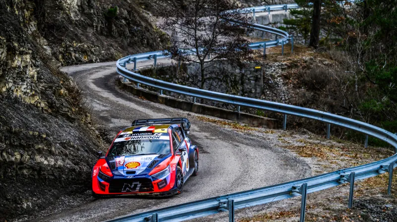 Adrien Fourmaux a Alexandre Coria na Rallye Monte Carlo