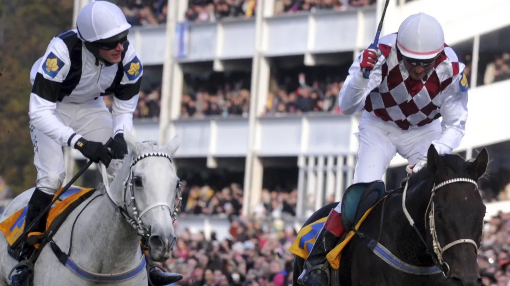 Souboj Sixteen a Tiumena